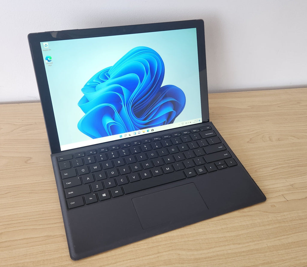 Microsoft Surface Pro 6 i7 8th Gen 16GB RAM 512GB SSD Win 11 Touch Display - Refurbished