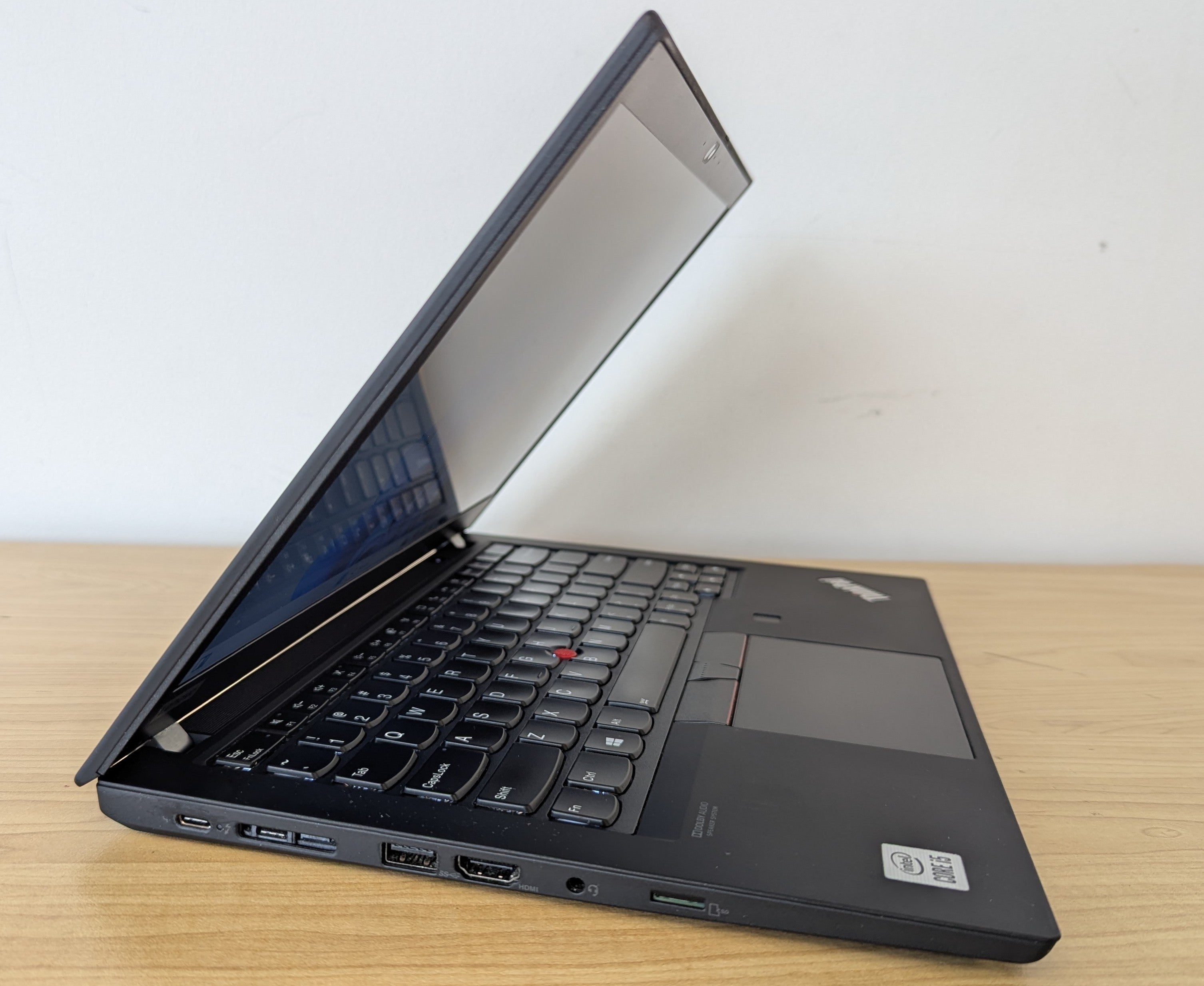 Lenovo ThinkPad T14 Gen 1 i5 10th Gen 16GB RAM 256GB SSD Win 11 - Refurbished