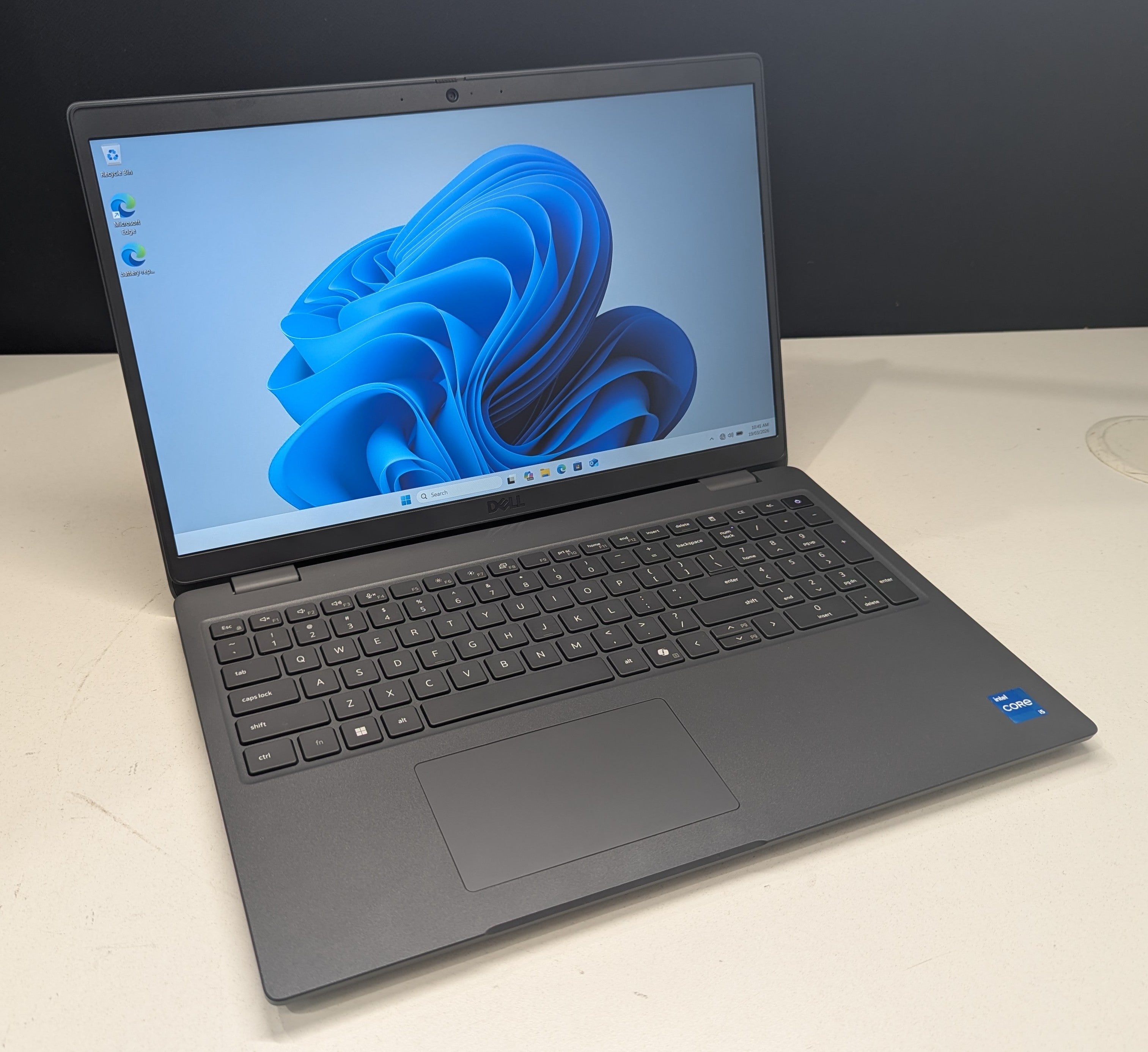 Dell Latitude 3550 i5 13th Gen 16GB RAM 512GB SSD WIN 11 - Refurbished