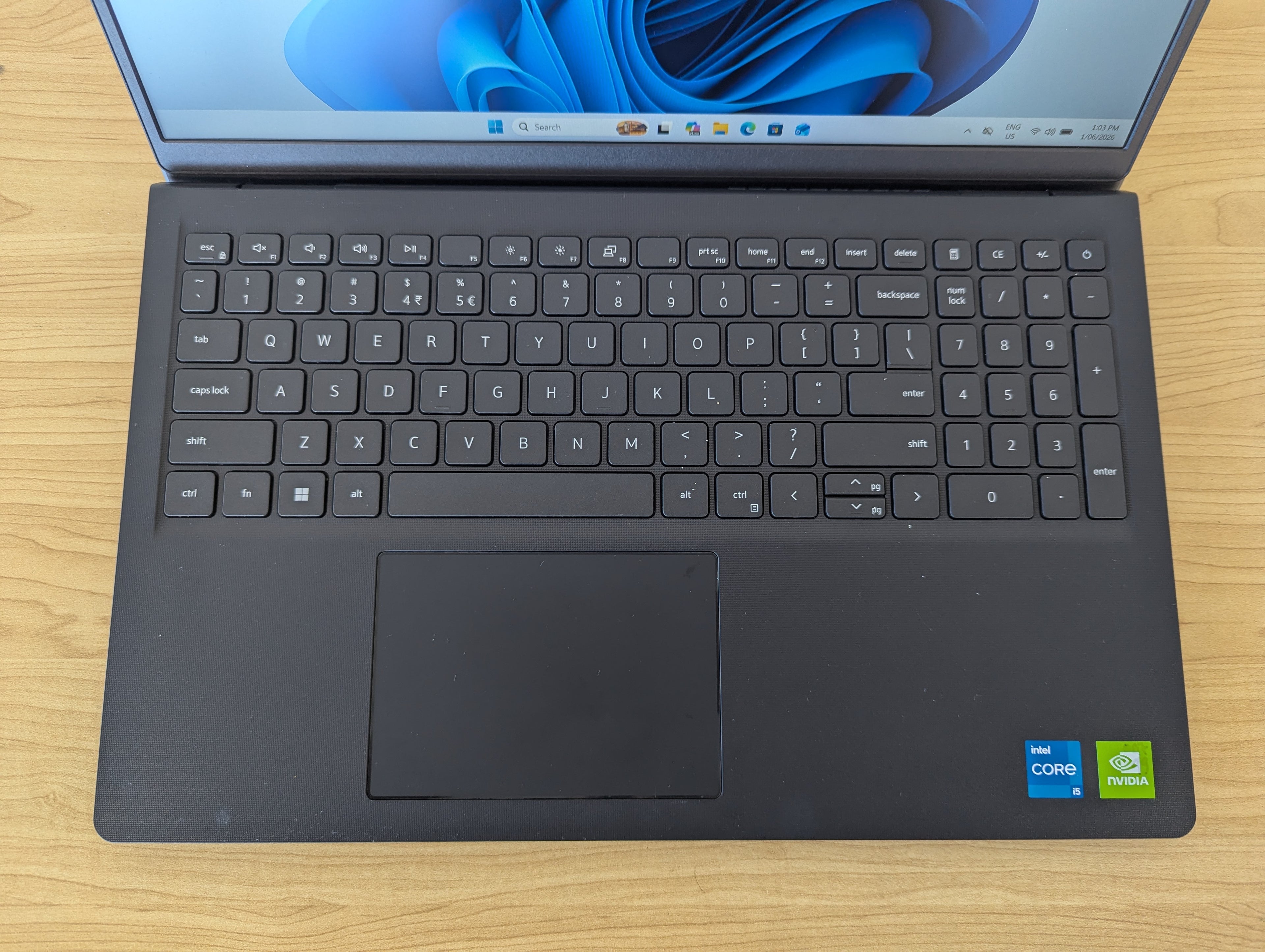 Dell Vostro 15 3510 i5 11th Gen 16GB RAM 256GB SSD WIN 11 - Refurbished