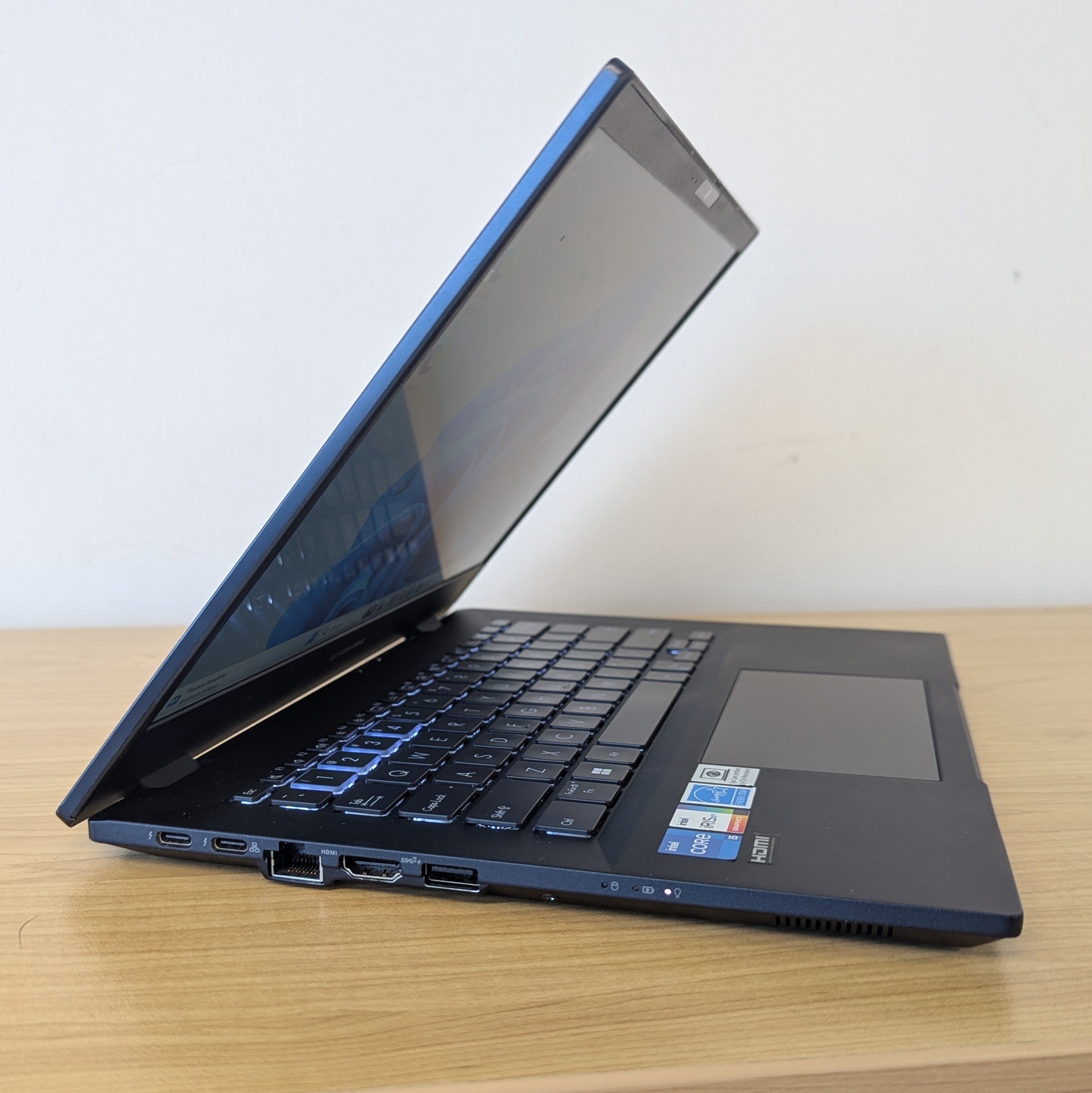 Asus ExpertBook B5402CBA i5 12th Gen 16GB RAM 512GB SSD Win11 - Refurbished
