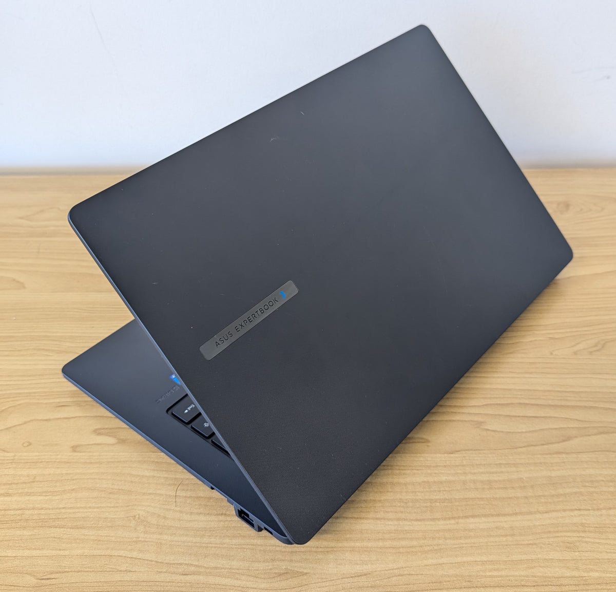 Asus ExpertBook B1403CVA i7 13th Gen 32GB RAM 1TB SSD Win11 - Refurbished