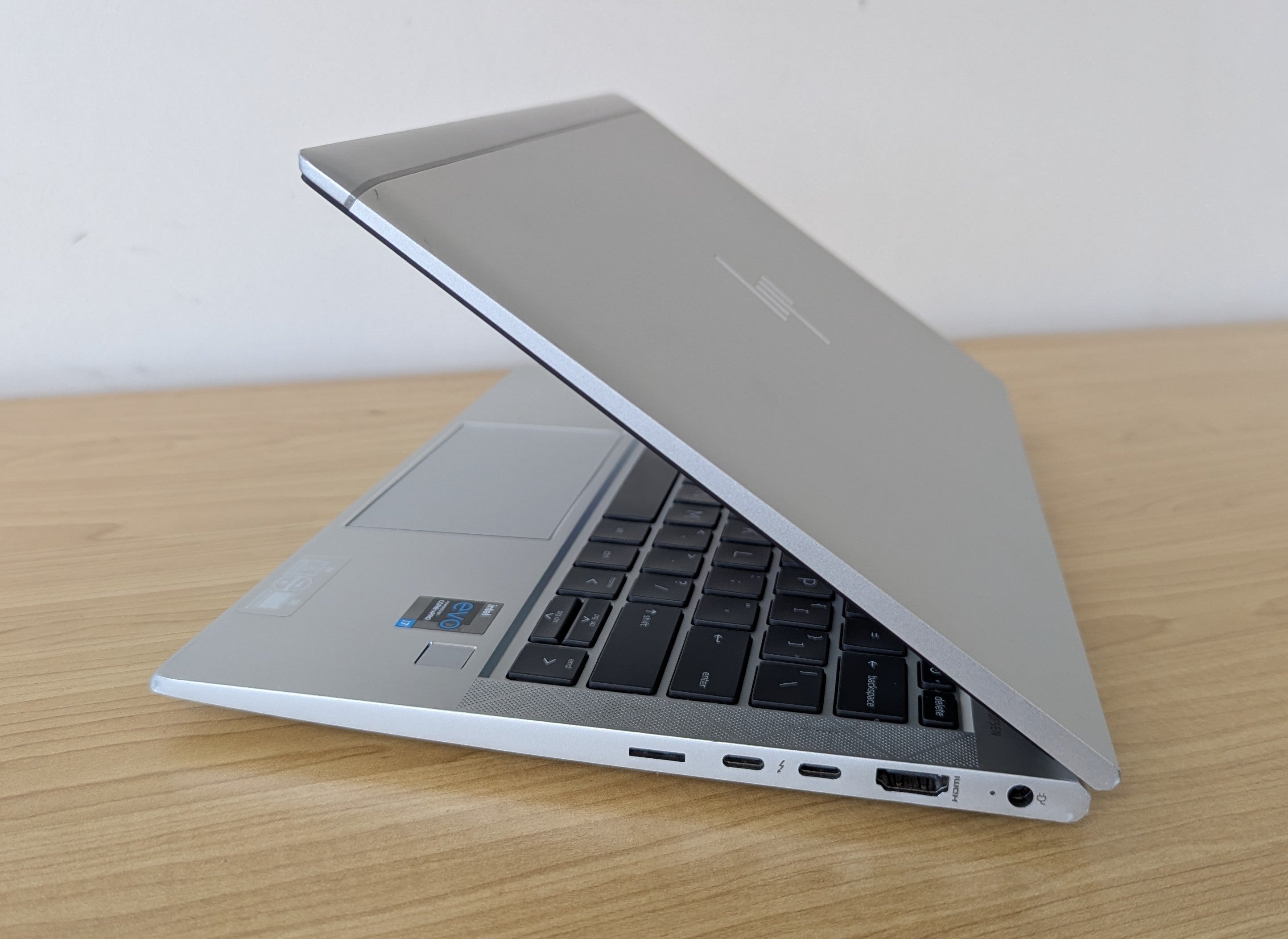 HP EliteBook 830 G8 i7 11th Gen 16GB RAM 512GB SSD Win 11 - Refurbished