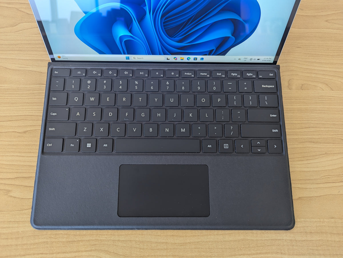 Microsoft Surface Pro 8 1982 i5 11th Gen 8GB RAM 256GB SSD Win 11 Touch Display - Refurbished