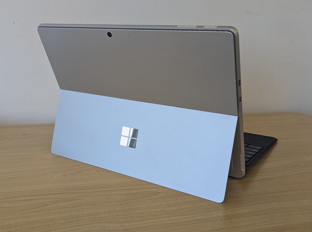 Microsoft Surface Pro 9 2038 i5 12th Gen 8GB RAM 256GB SSD Win 11 Touch Display - Refurbished