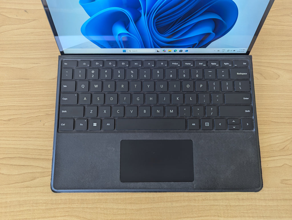 Microsoft Surface Pro 9 2038 i5 12th Gen 16GB RAM 256GB SSD Win 11 Touch Display - Refurbished