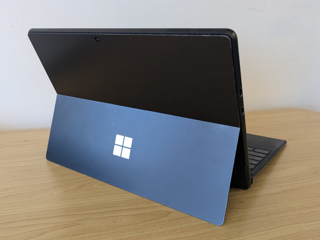 Microsoft Surface Pro 9 2038 i5 12th Gen 16GB RAM 256GB SSD Win 11 Touch Display - Refurbished
