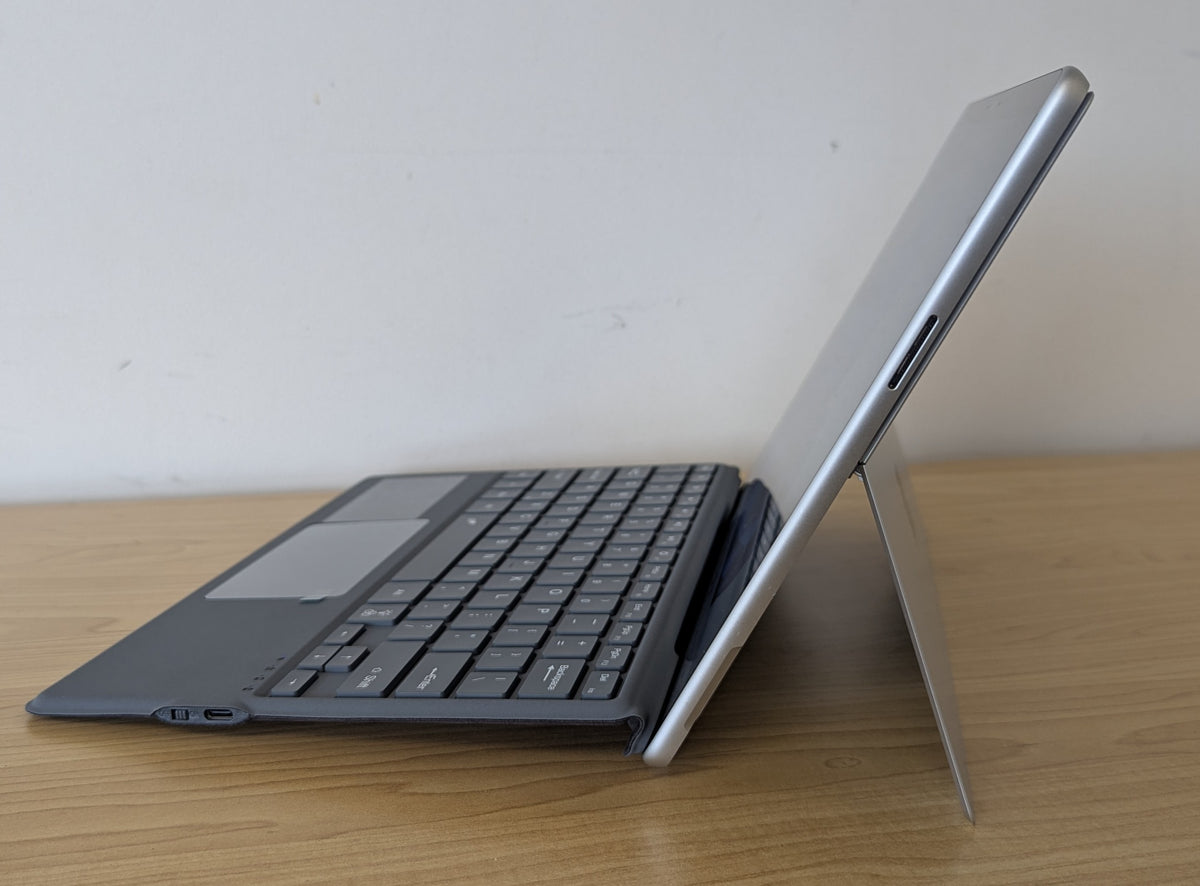 Microsoft Surface Pro 9 2038 i7 12th Gen 16GB RAM 512GB SSD Win 11 Touch Display - Refurbished