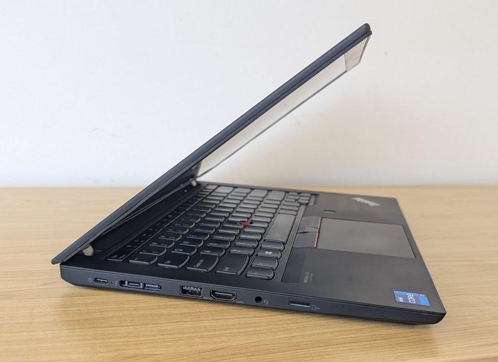 Lenovo ThinkPad P14s Gen 2 i7 11th Gen 24GB RAM 512GB SSD Win 11 4GB Graphics- Refurbished