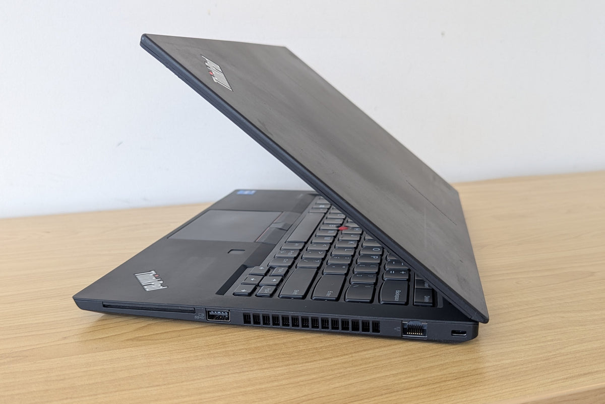 Lenovo ThinkPad P14s Gen 2 i7 11th Gen 24GB RAM 512GB SSD Win 11 4GB Graphics- Refurbished