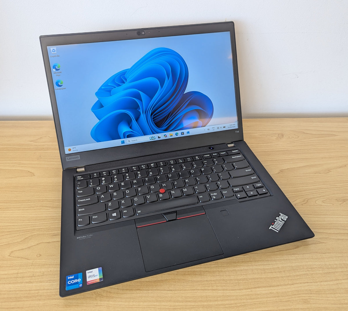 Lenovo ThinkPad T14 Gen 2 i7 11th Gen 16GB RAM 512GB SSD Win 11 Touch Display - Refurbished