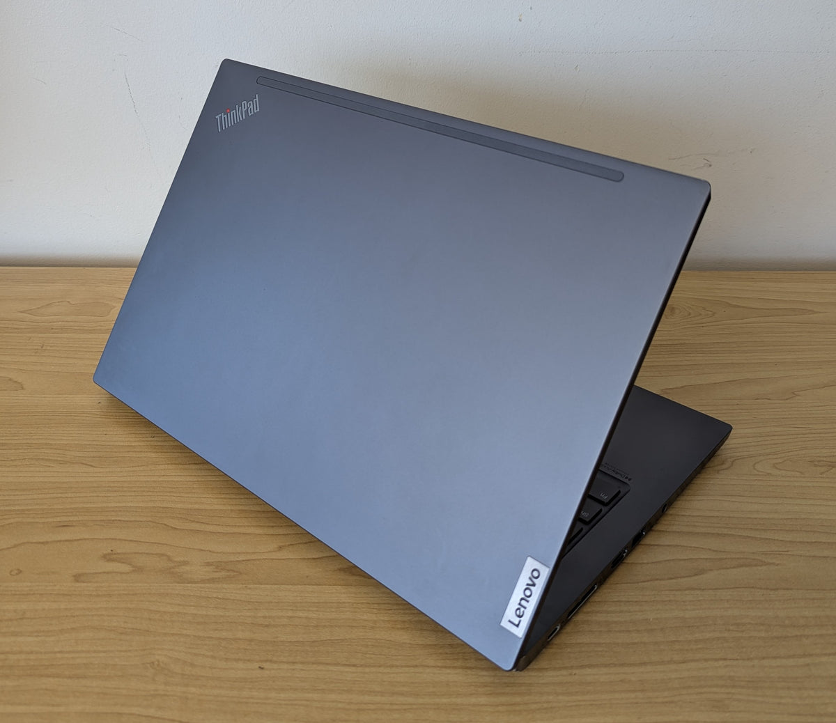 Lenovo ThinkPad T14s Gen 2 i5 11th Gen 16GB RAM 256GB SSD Win 11 Touch Display - Refurbished
