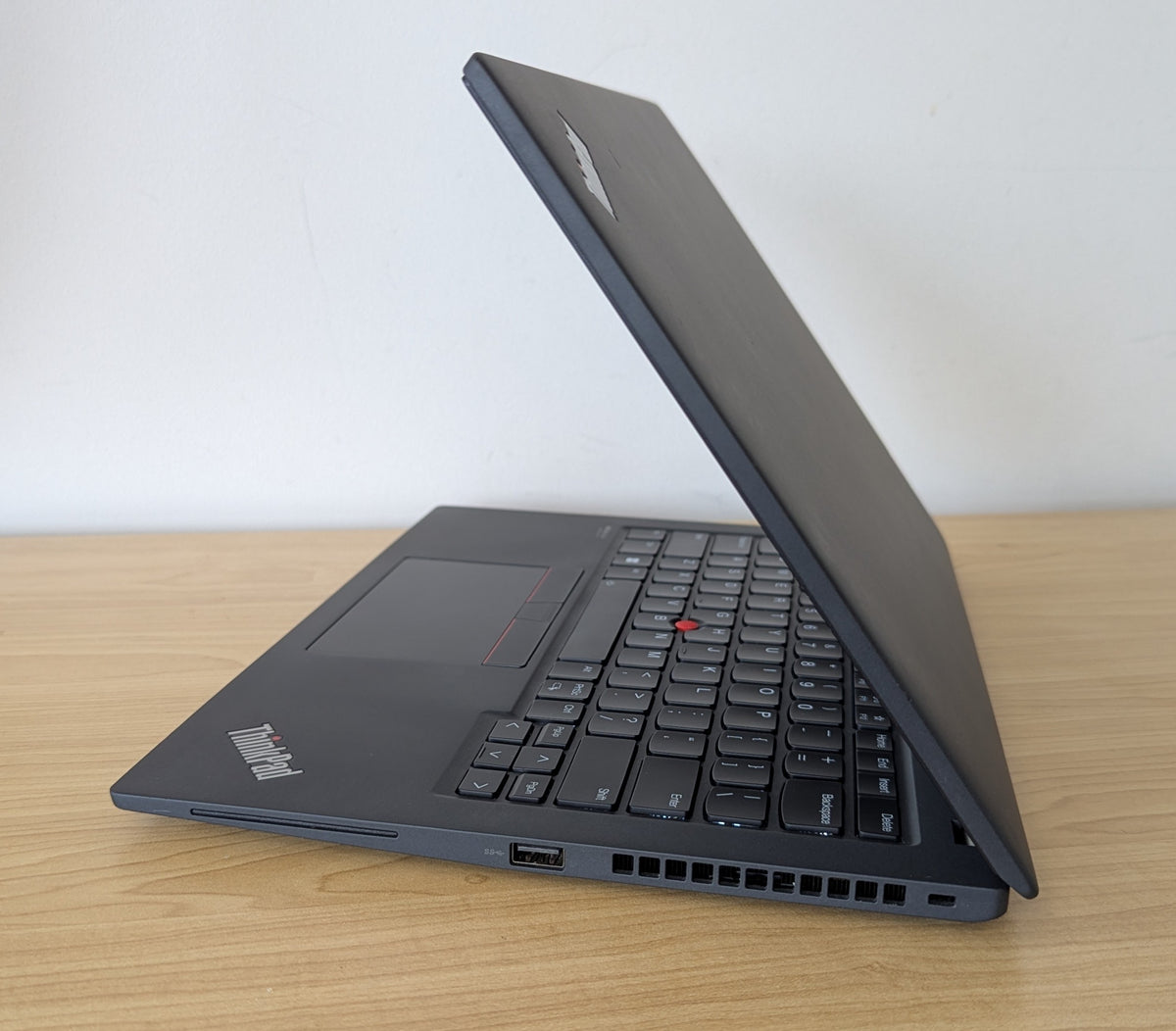 Lenovo ThinkPad T14s Gen 3 i5 12th Gen 16GB RAM 512GB SSD Win 11 Touch Screen - Refurbished