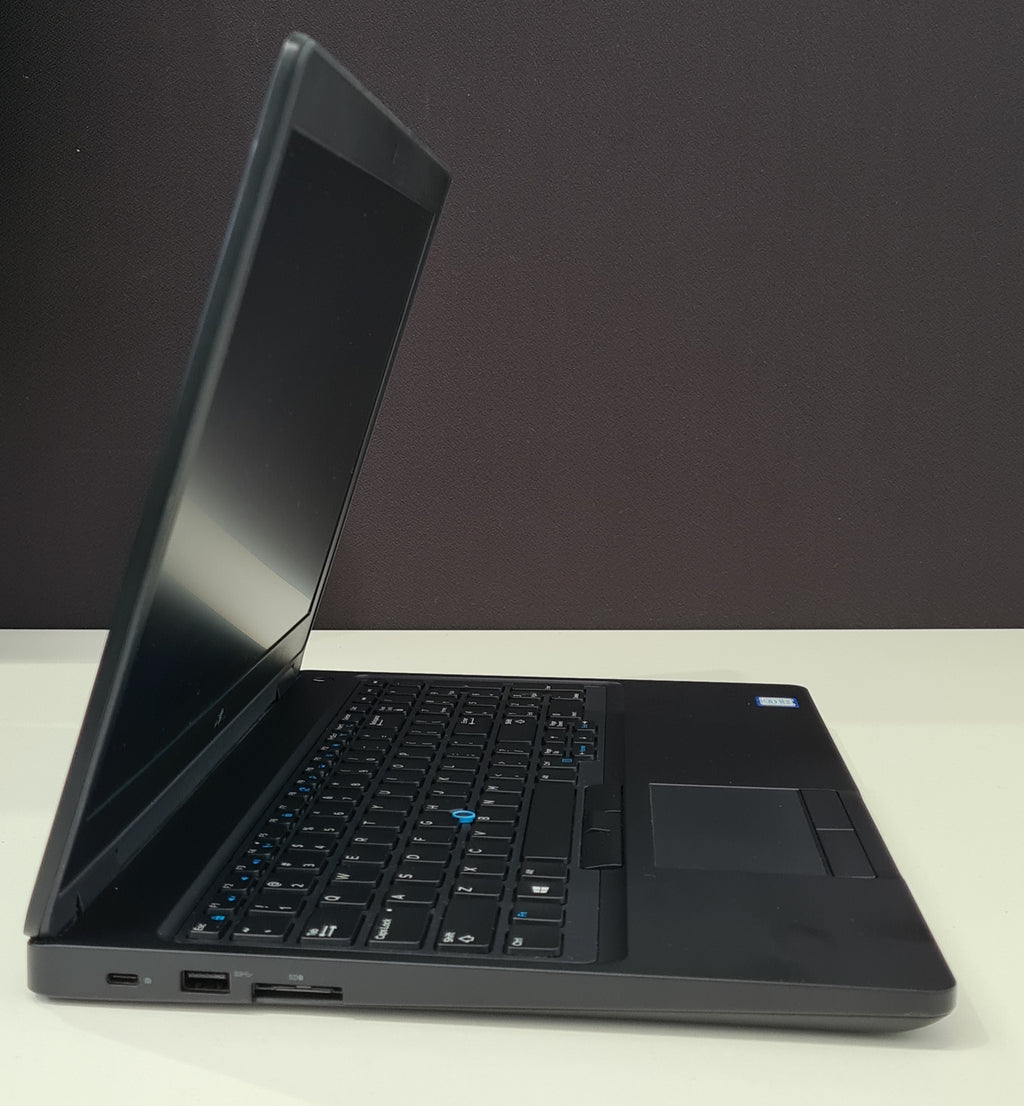 Dell Latitude 5590 i7 8th Gen 16GB RAM 512GB SSD Win 11 - Refurbished