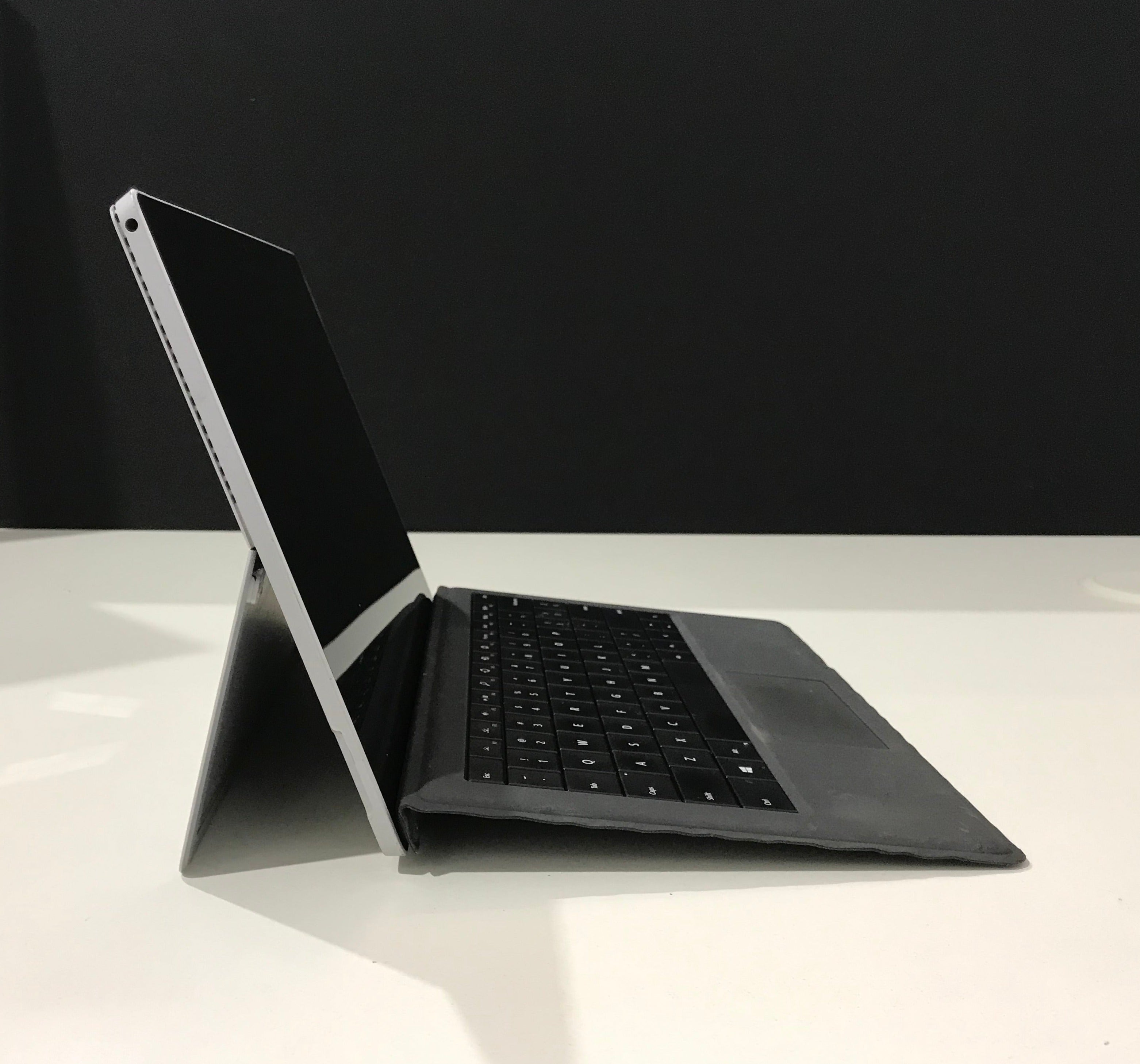 Microsoft Surface Pro 6 i5 8GB RAM 128GB SSD Win 11 - Refurbished